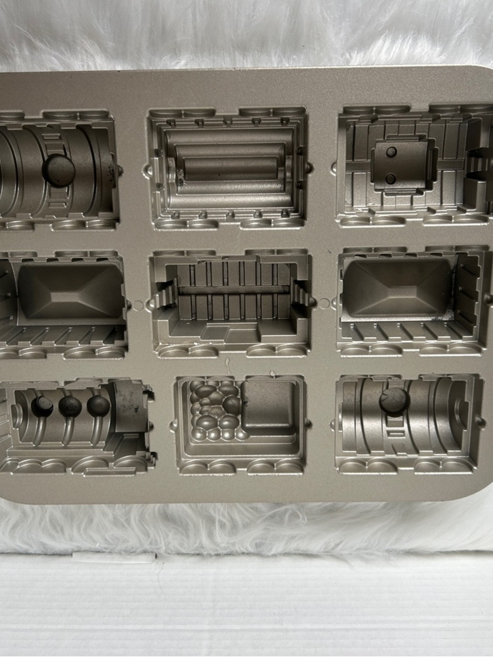 Nordic ware train pan